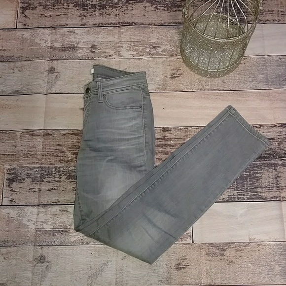 Cambio Parla bleached gray jeans in size 8. - Picture 5 of 7